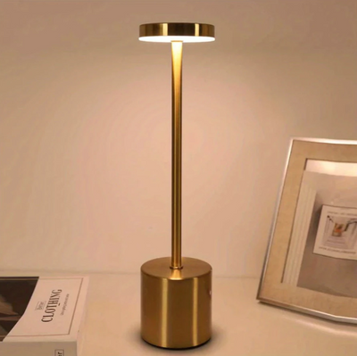 Luminária de Mesa LED Touch 3 Tons - Conforto, Design e Economia de Energia