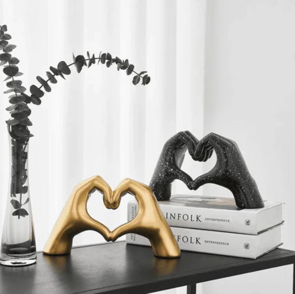 Escultura Decorativa Abstrata Mão Love - Decoração - Angel & Home