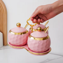 Conjunto de potes de cerâmica Wiio, açucareiro e saleiro elegantes para cozinha, com design sofisticado e acabamento branco.