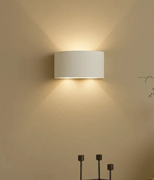 Arandela de Parede LED Meia Lua Frisada para Área Externa e Interna - Branco ou Preto