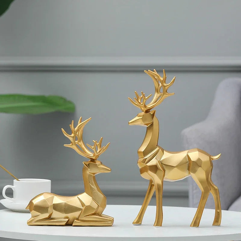 Casal de Renas Decorativas em Resina com Acabamento Polido: Escultura Geométrica para Sala, Estante e Aparador