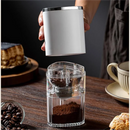 Moedor elétrico portátil da Angel & Home com acabamento moderno, alimentado por USB, ideal para moer especiarias ou café.