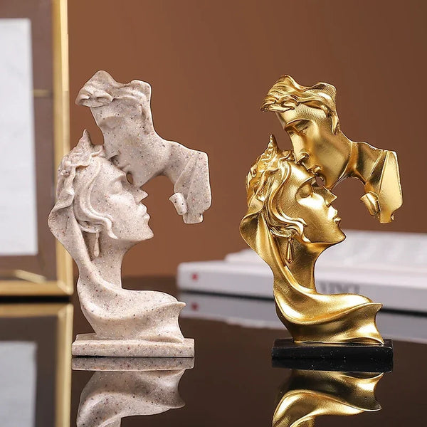 Escultura Decorativa Beijo de Amantes Estatueta - Decoração