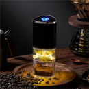 Moedor elétrico portátil Angel & Home USB, compacto e prático para moer especiarias e grãos em qualquer lugar.
