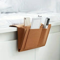 Organizador lateral de cama multifuncional Angel & Home com compartimentos para livros, celular e objetos pessoais.