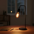 Luminária de mesa retrô vintage industrial da Angel & Home, com design moderno, bivolt e acabamento em metal escuro.