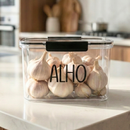 Potinho hermético Angel & Home de 1,9L para geladeira, com etiqueta e porta alho, organizado e prático para armazenamento.
