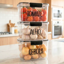 Pote hermético de 1,9L para geladeira, com etiqueta e porta alho, da marca Angel & Home, ideal para organização.
