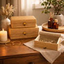 Kit com 3 caixas organizadoras de bambu natural para joias, da Angel & Home, com acabamento elegante e design funcional.